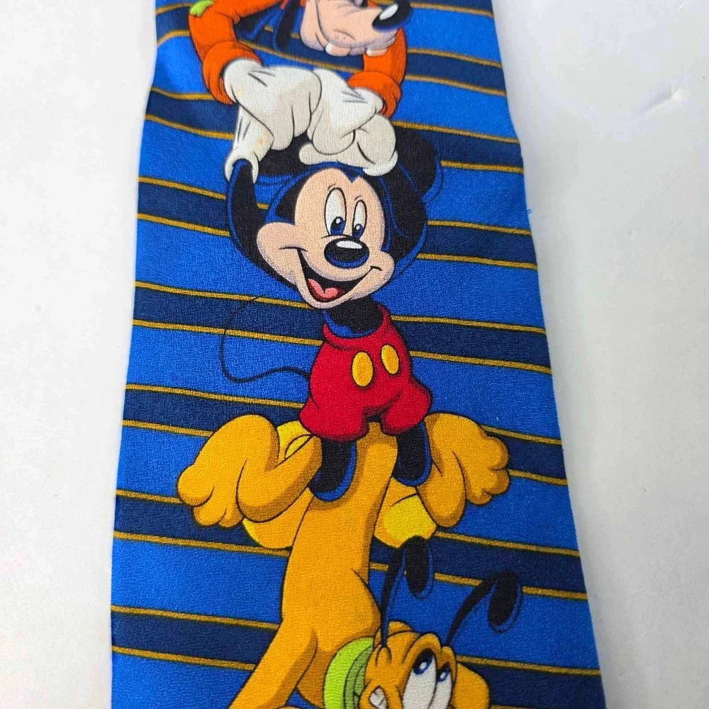 Walt Disney World Vintage Silk Tie Mickey Mouse Goofy Pluto Donald Duck Blue